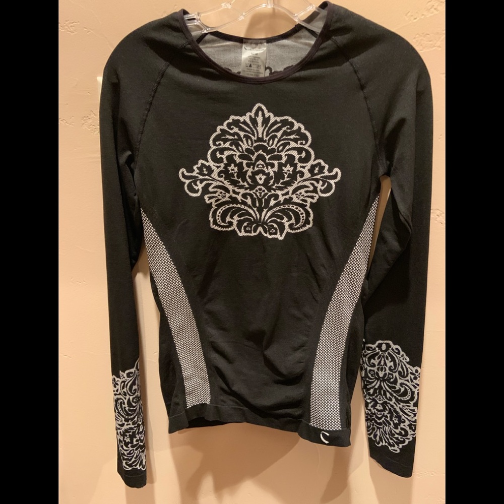 Climawear | EUC! “Runners” top with thumbholes | M